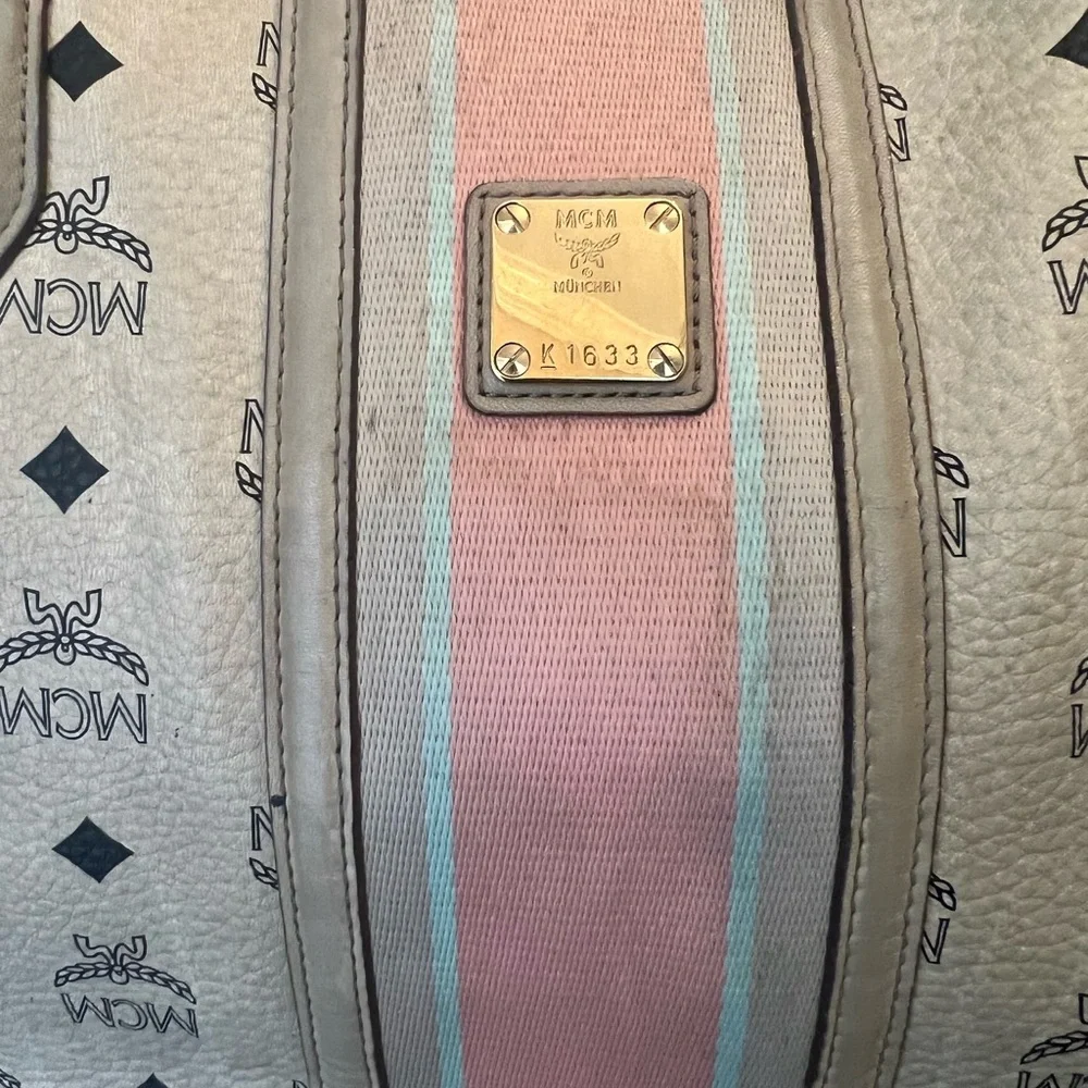 MCM Gray and Pink Signature Tote - Picture 3 of 7